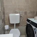 Centru- *