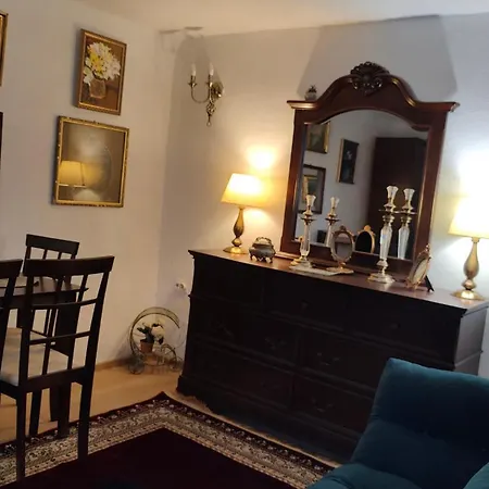 Apartment Kriss Ferdinand- *